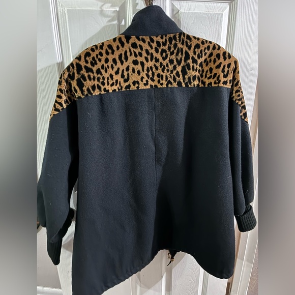 Women’s 16 Wool Coat - Picture 9 of 9